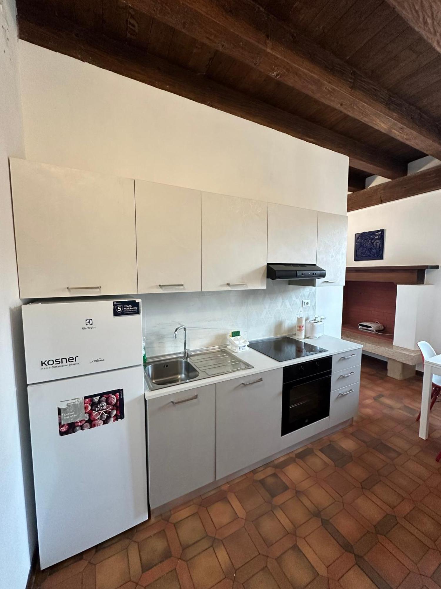 Marinesca Room Βερόνα Εξωτερικό φωτογραφία
