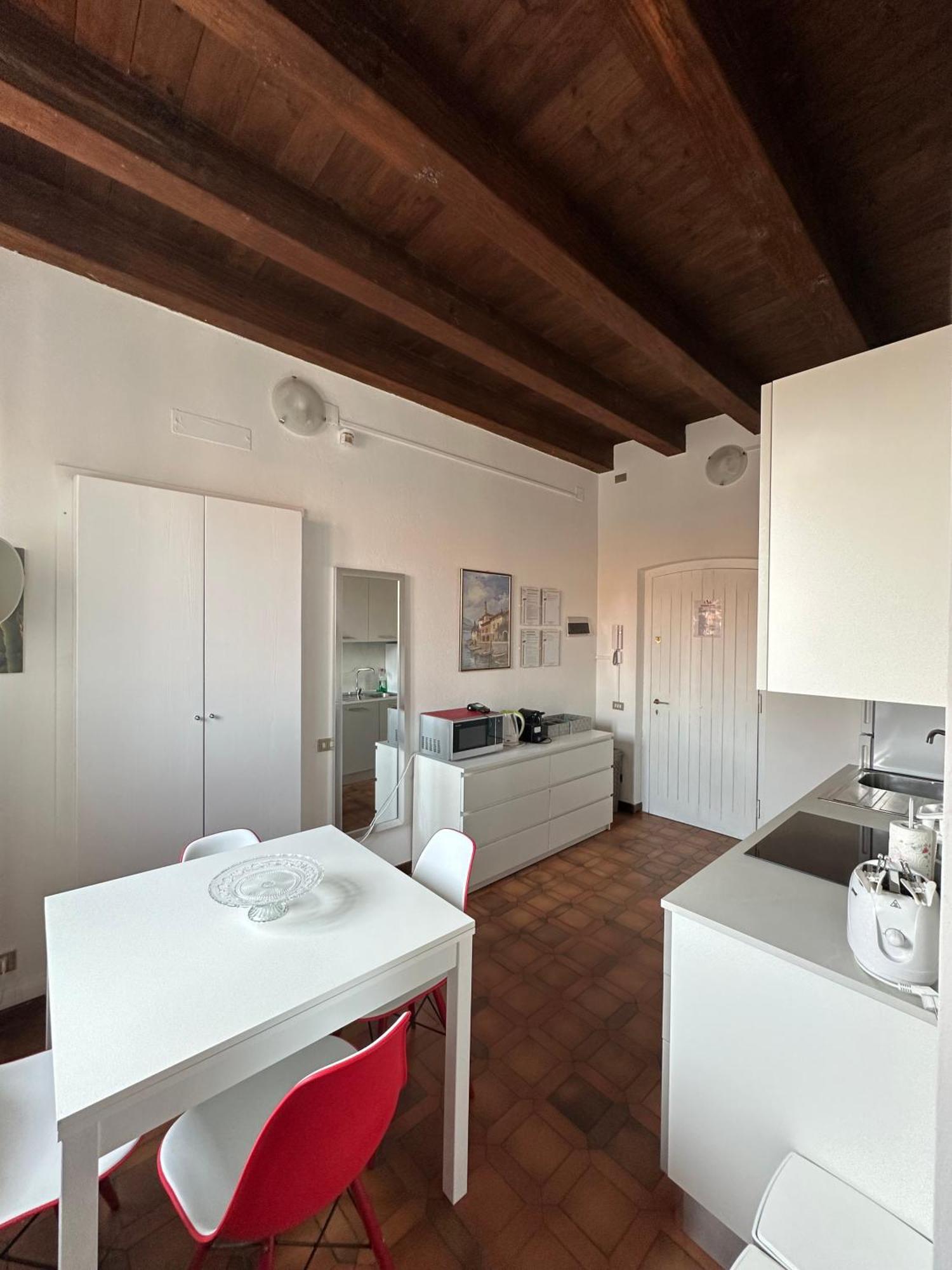 Marinesca Room Βερόνα Εξωτερικό φωτογραφία